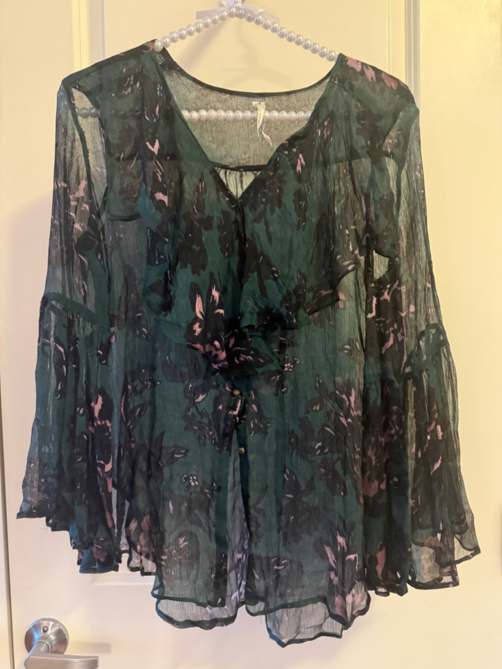 EUC Anthropologie Feather & Bone Sheer Floral V-Neck Bell Sleeve Top Size XXS - Picture 2 of 6